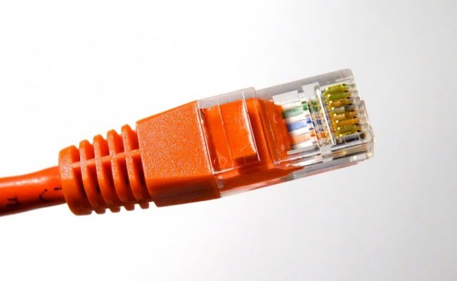 ¿Cómo saber que apps Android solicitan permisos para conectarse a Internet?